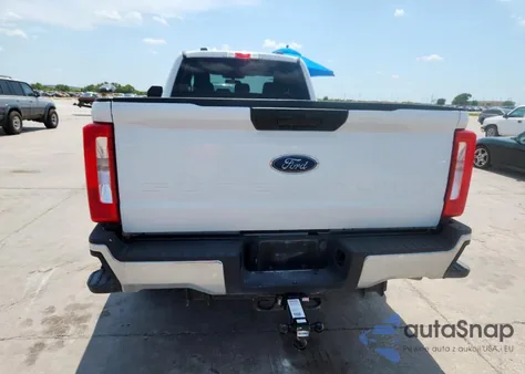 2024 Ford F350 Super Duty из США, поврежденный, VIN 1FT8X3AT4REF23630